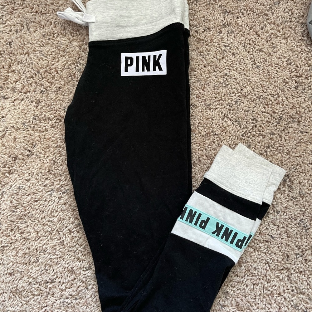 Pink leggings